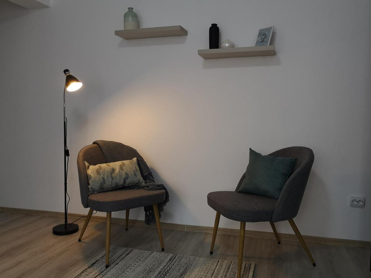 Cosy Elegant Apartment Cehu Silvaniei Exterior foto