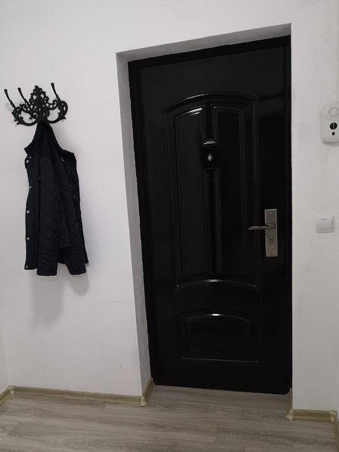 Cosy Elegant Apartment Cehu Silvaniei Exterior foto