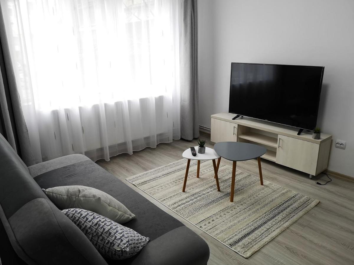 Cosy Elegant Apartment Cehu Silvaniei Exterior foto